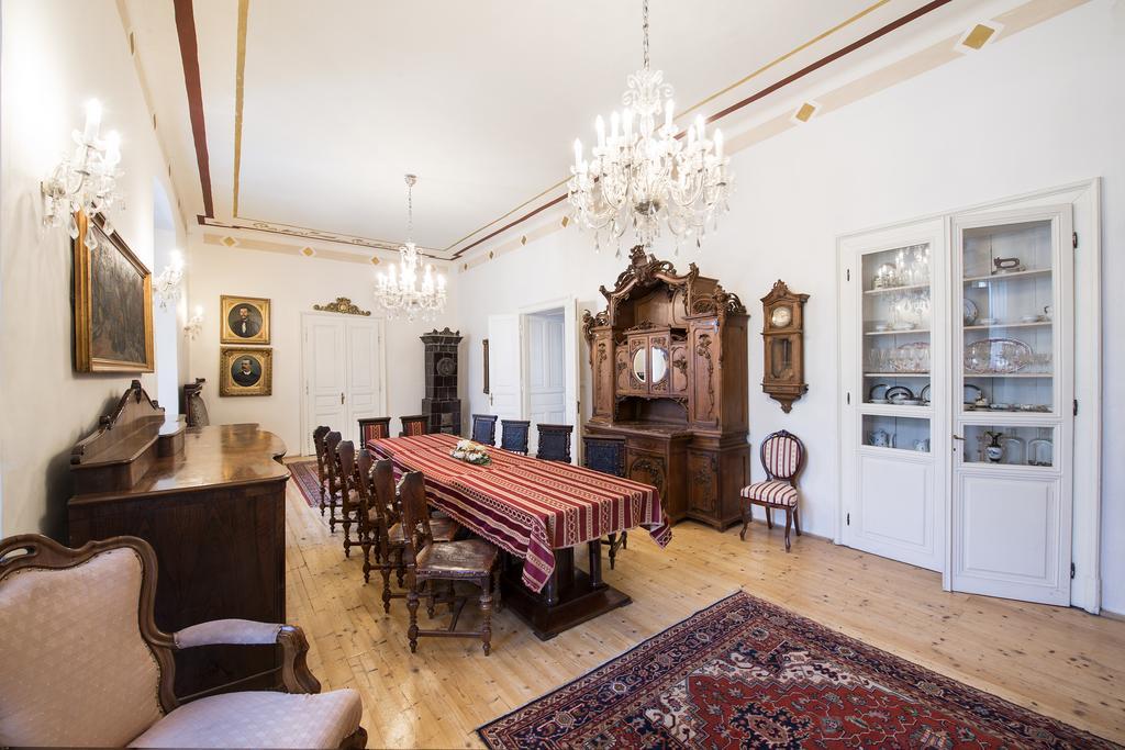 Chateau Grandcastle Liptovský Hrádok Esterno foto