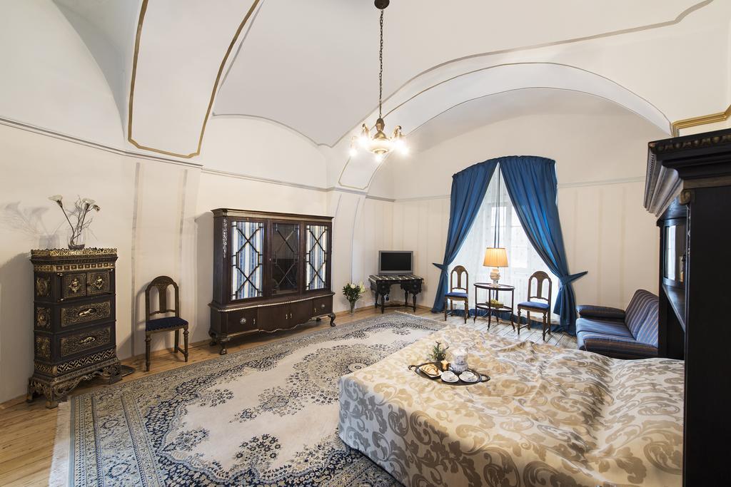 Chateau Grandcastle Liptovský Hrádok Esterno foto