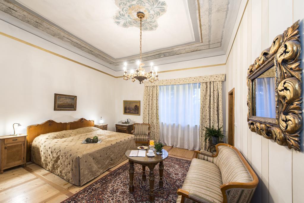 Chateau Grandcastle Liptovský Hrádok Esterno foto
