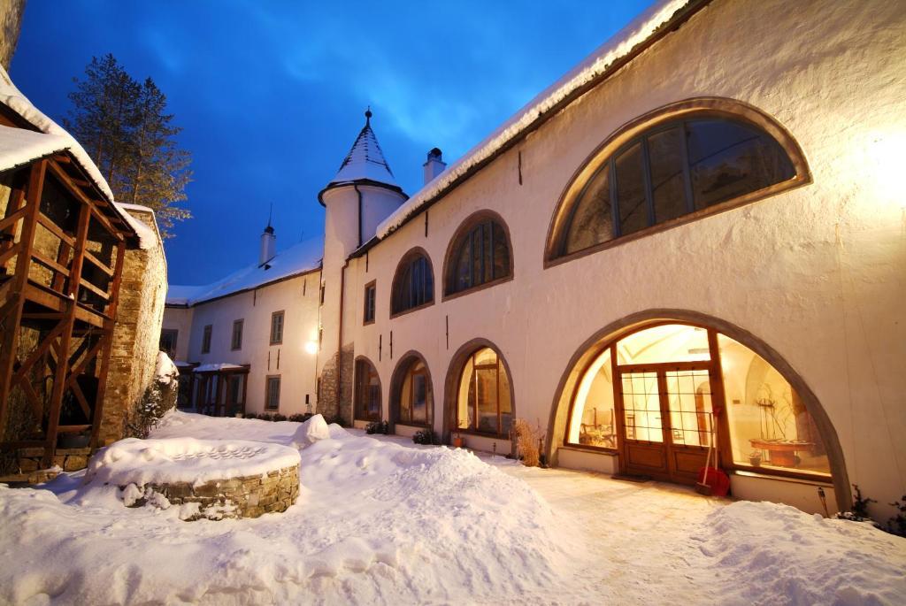 Chateau Grandcastle Liptovský Hrádok Esterno foto